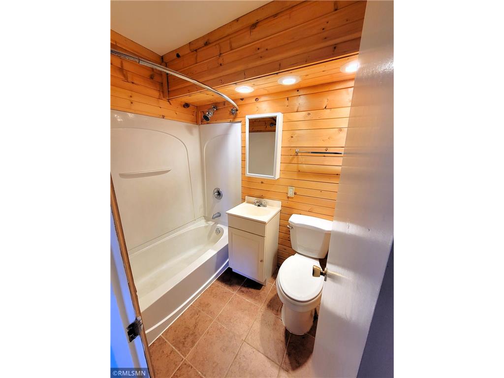 1532 Randolph Avenue Saint Paul MN 55105 6714491 image52