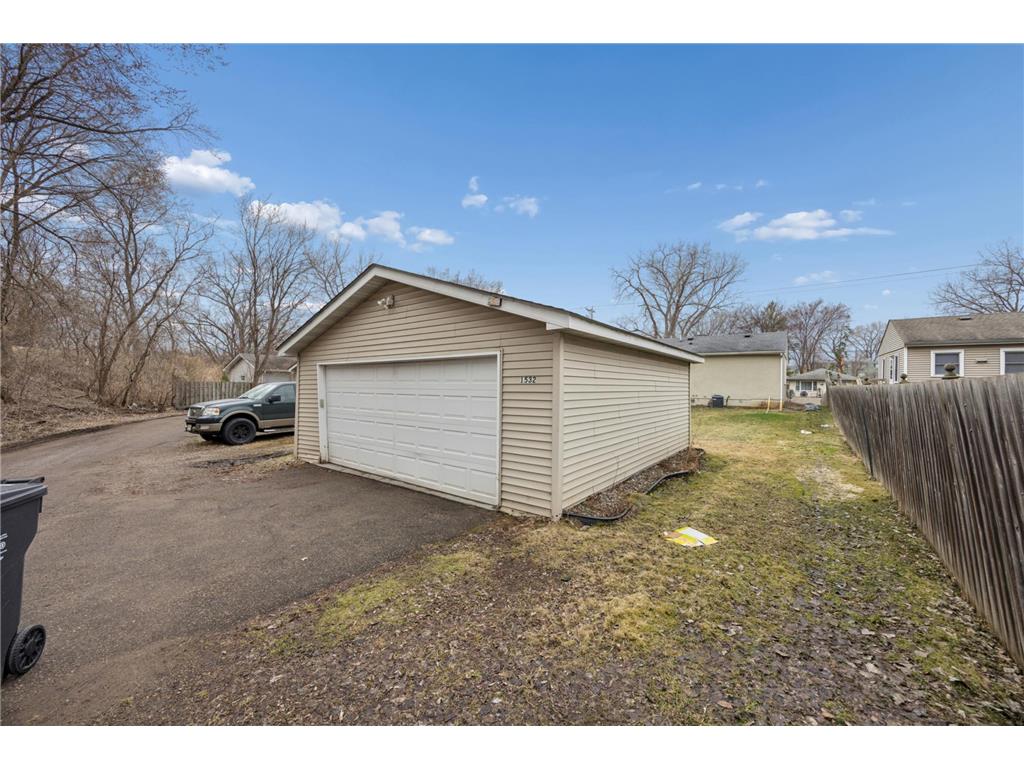 1532 Westminster Street Saint Paul MN 55130 7042467 image13