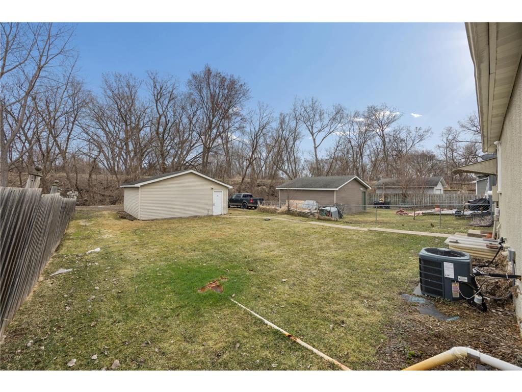 1532 Westminster Street Saint Paul MN 55130 7042467 image14