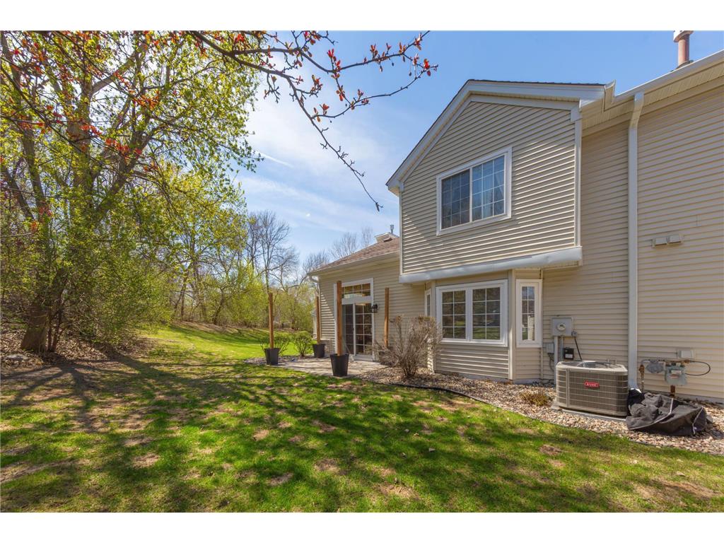 15325 Greenhaven Lane #106 Burnsville MN 55306 7023116 image10