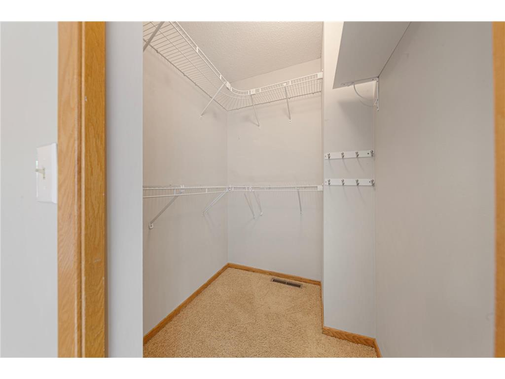 15325 Greenhaven Lane #106 Burnsville MN 55306 7075309 image35