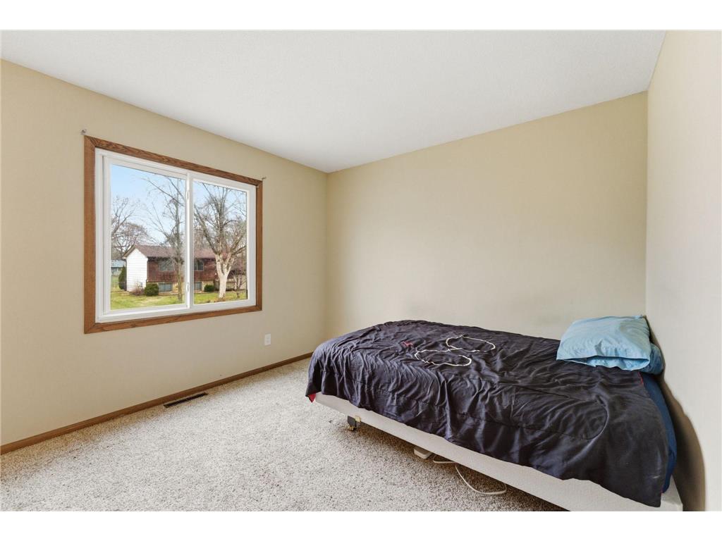 1533 79th Avenue N Brooklyn Park MN 55444 7049383 image22