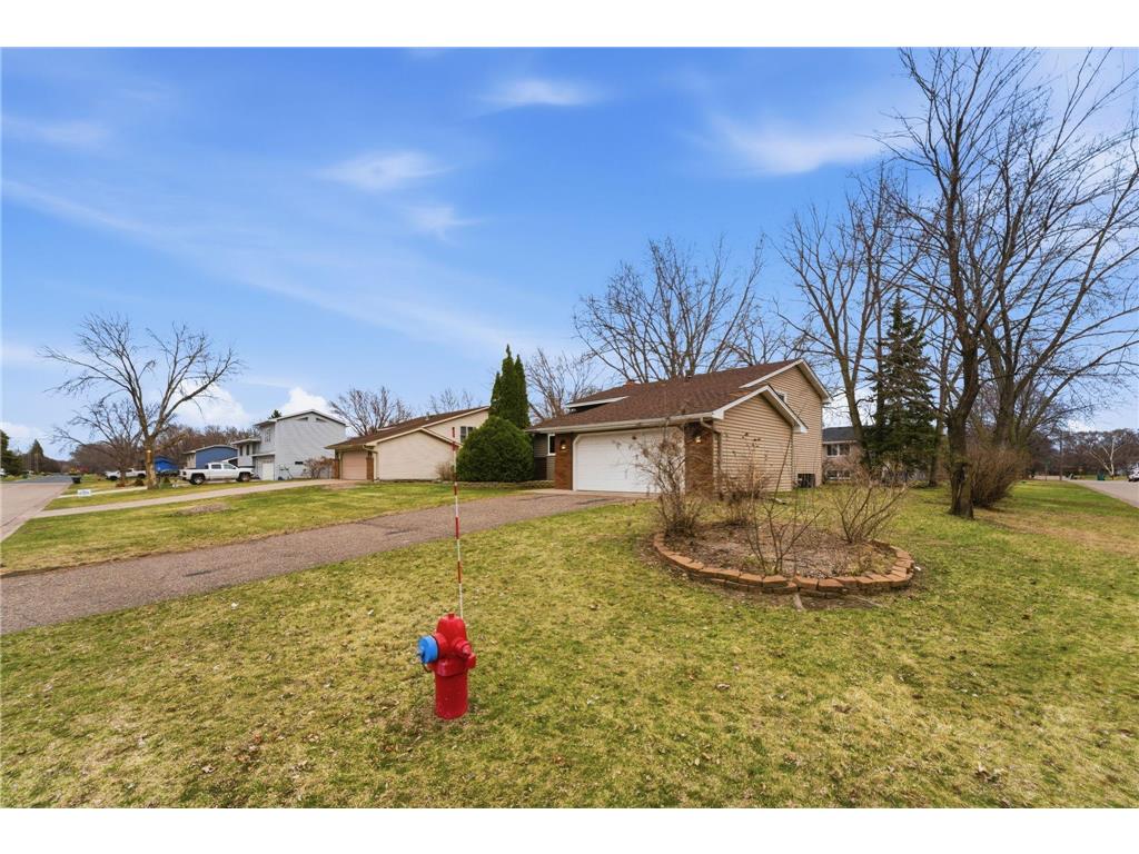 1533 79th Avenue N Brooklyn Park MN 55444 7049383 image27