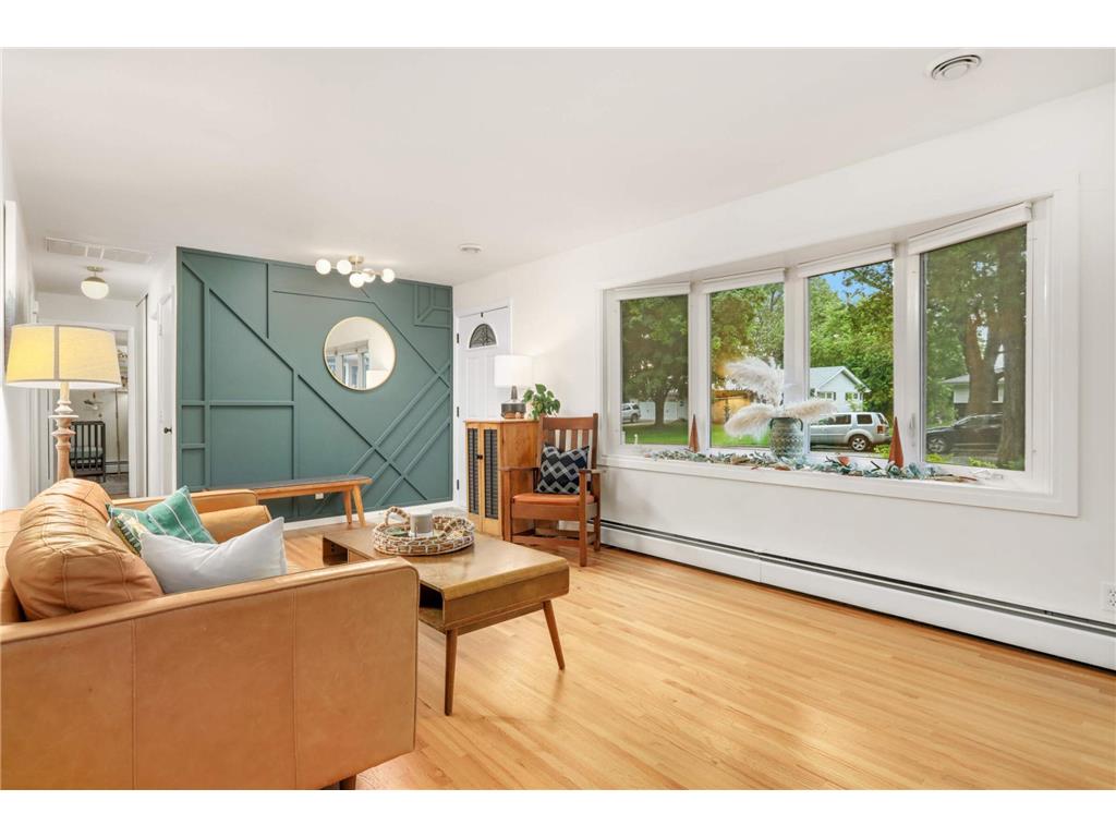 1533 Aquila Avenue N Golden Valley MN 55427 6579935 image1