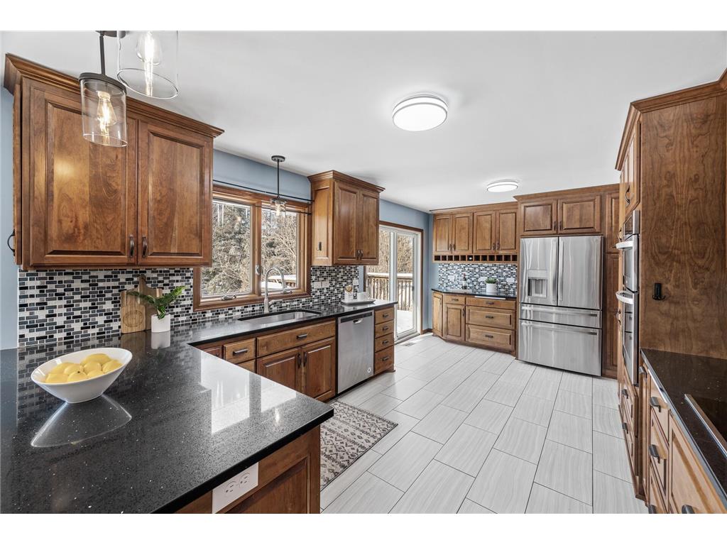 1533 Dodd Road Mendota Heights MN 55118 6672048 image1