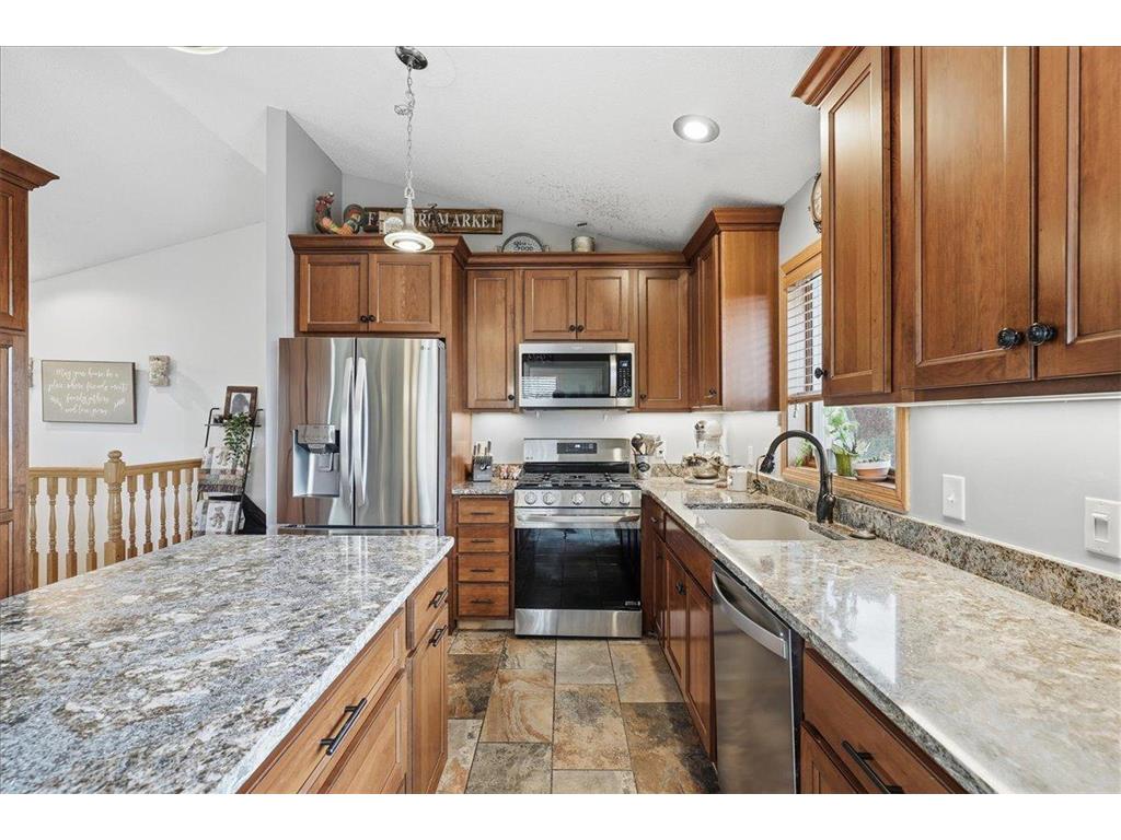 1533 Hallewood Boulevard New Richmond WI 54017 7004485 image12