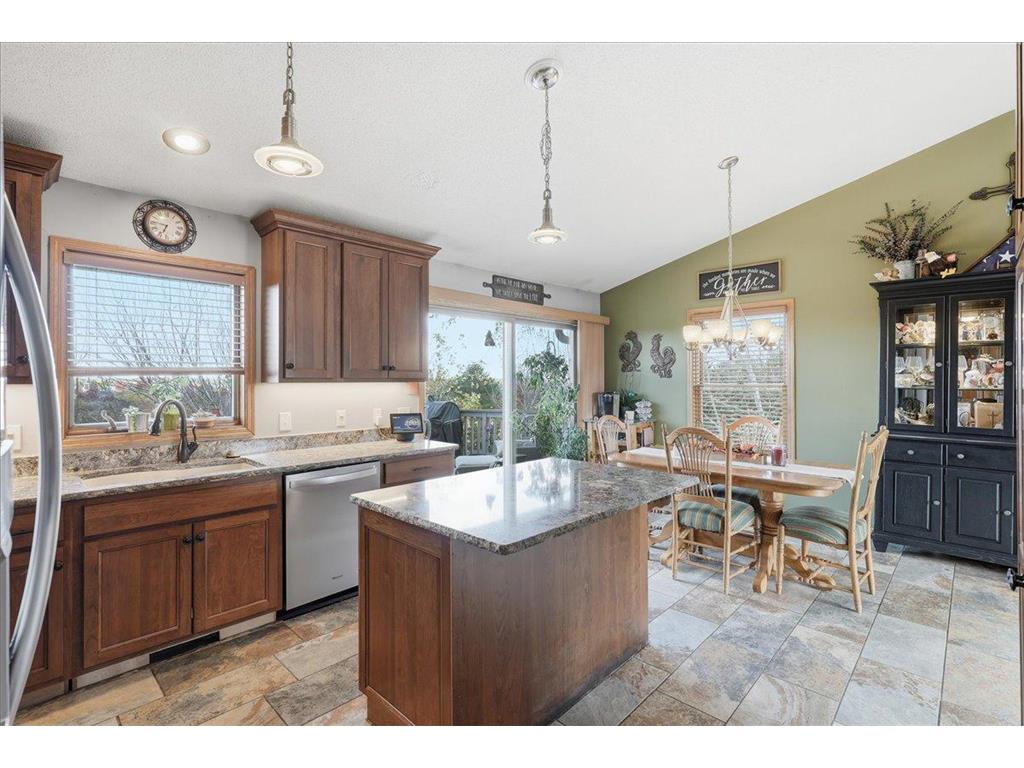 1533 Hallewood Boulevard New Richmond WI 54017 7004485 image14