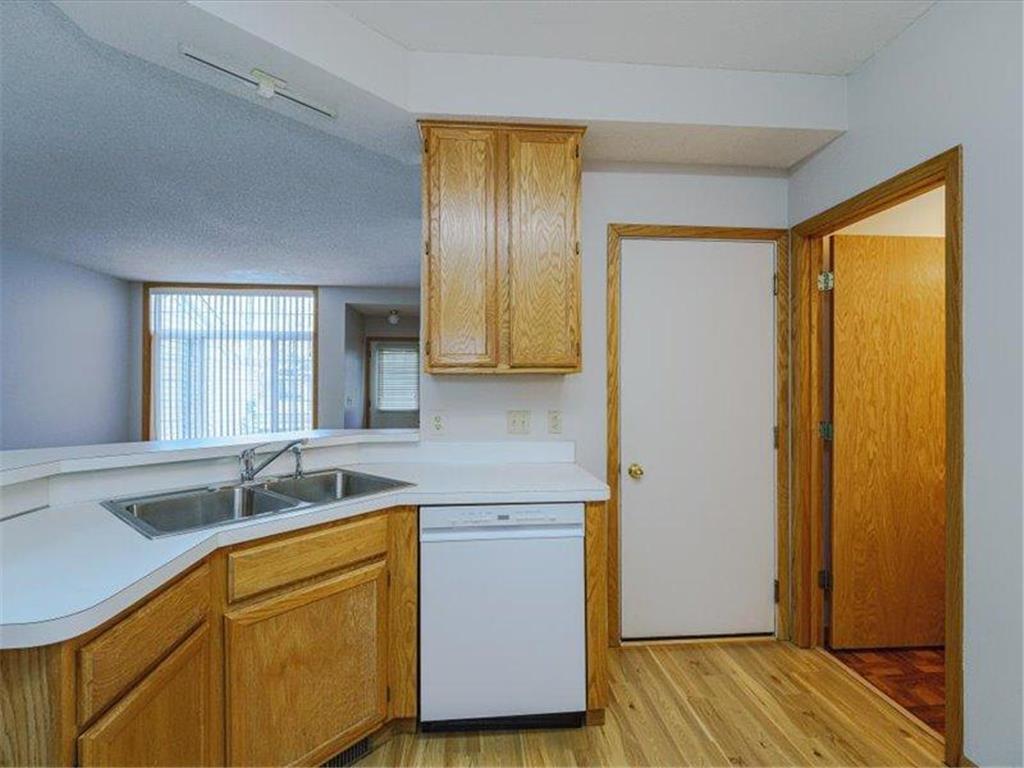 15333 Greenhaven Lane #105 Burnsville MN 55306 7064918 image10
