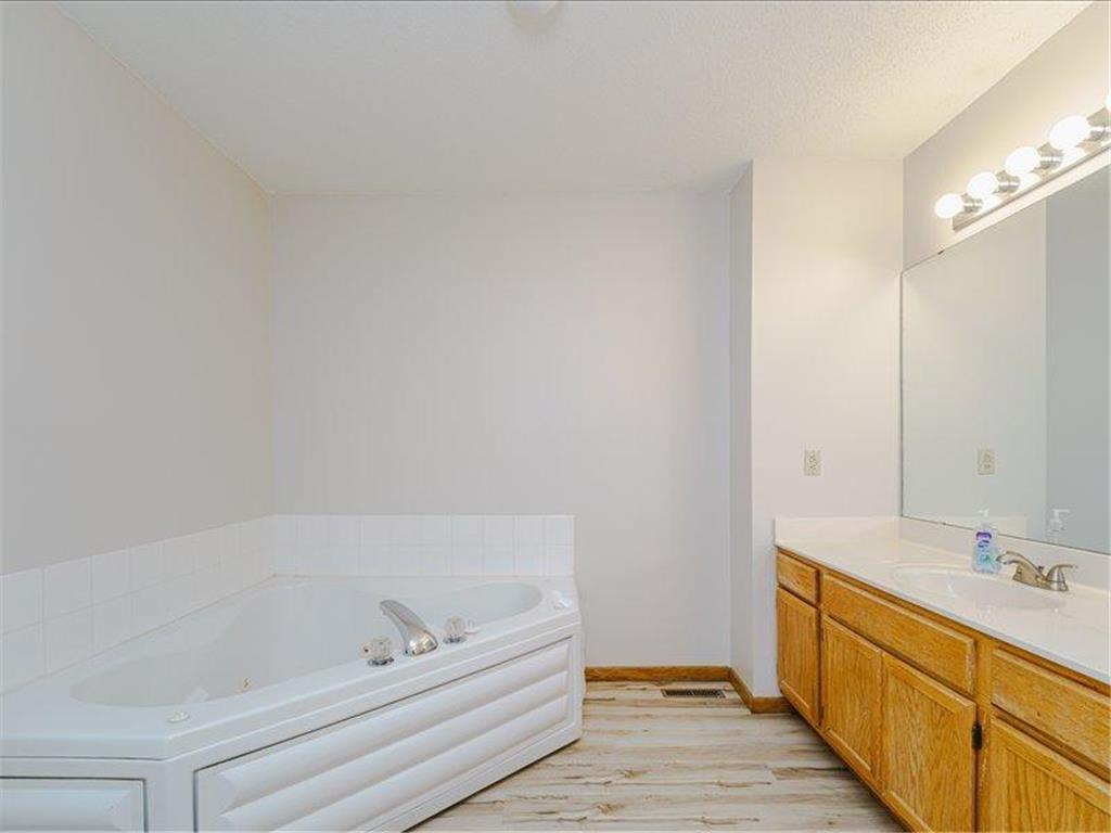 15333 Greenhaven Lane #105 Burnsville MN 55306 7064918 image23