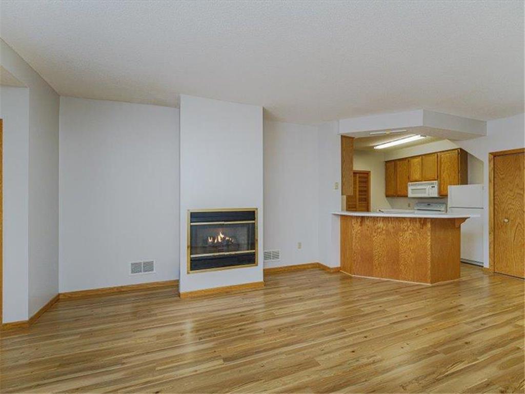 15333 Greenhaven Lane #105 Burnsville MN 55306 7064918 image6