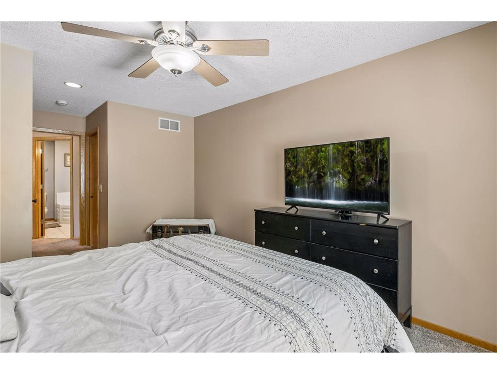 15333 Greenhaven Lane #106 Burnsville MN 55306 7096957 image22