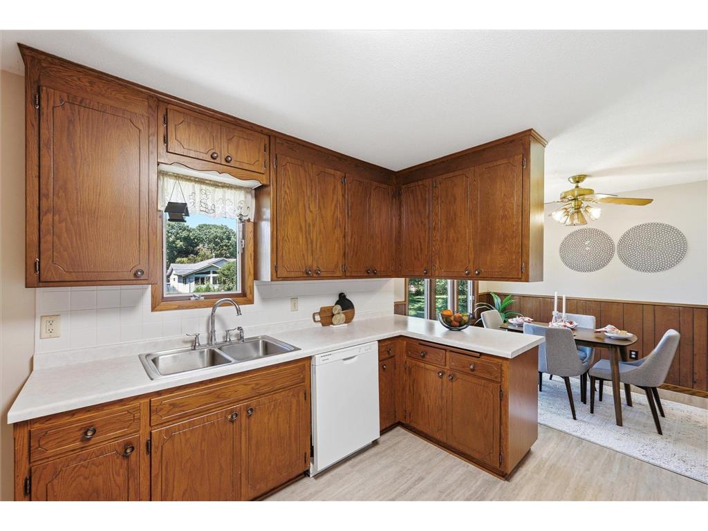 1534 17th Street NW New Brighton MN 55112 - Long Lake 7109894 image24