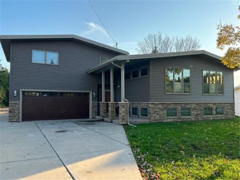 1534 E 39th Street Hibbing MN 55746 6477717 image1
