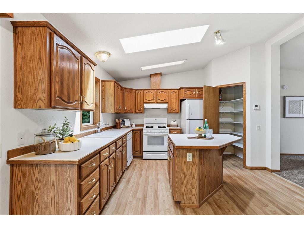 1534 Larpenteur Avenue E Saint Paul MN 55109 7091638 image12