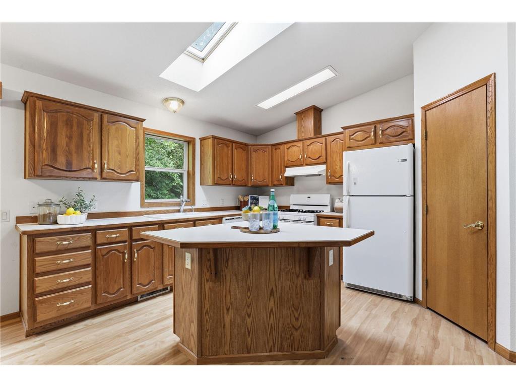 1534 Larpenteur Avenue E Saint Paul MN 55109 7091638 image13