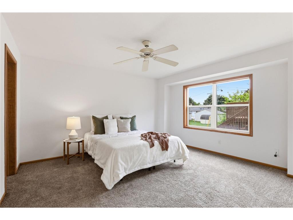 1534 Larpenteur Avenue E Saint Paul MN 55109 7091638 image15