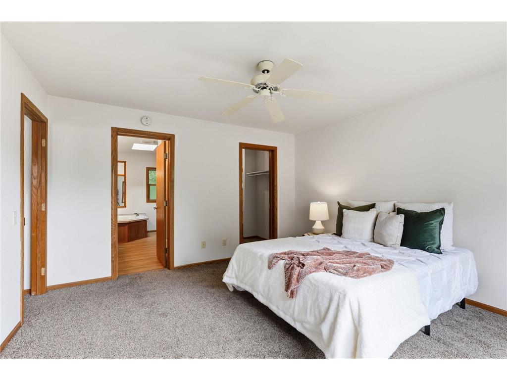 1534 Larpenteur Avenue E Saint Paul MN 55109 7091638 image16