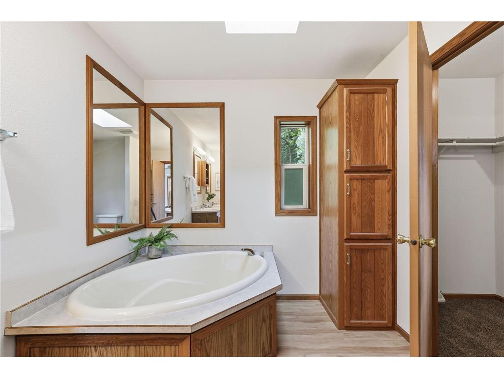 1534 Larpenteur Avenue E Saint Paul MN 55109 7091638 image19