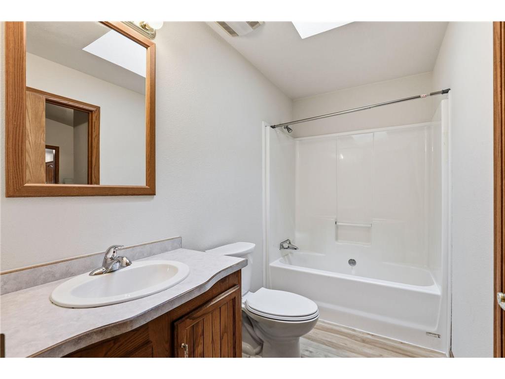 1534 Larpenteur Avenue E Saint Paul MN 55109 7091638 image23