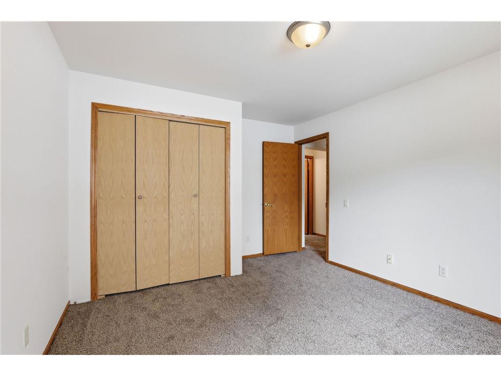 1534 Larpenteur Avenue E Saint Paul MN 55109 7091638 image27