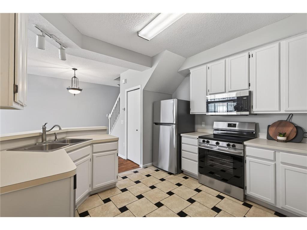 15345 Greenhaven Lane #110 Burnsville MN 55306 7050489 image15