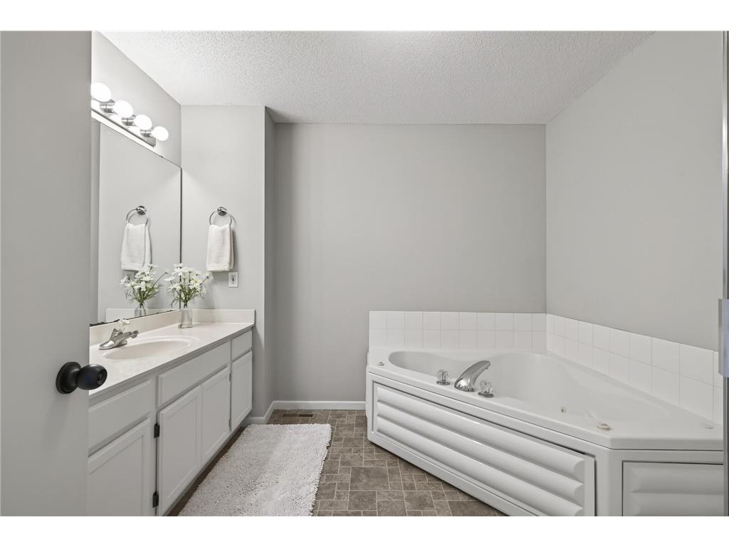 15345 Greenhaven Lane #110 Burnsville MN 55306 7050489 image26
