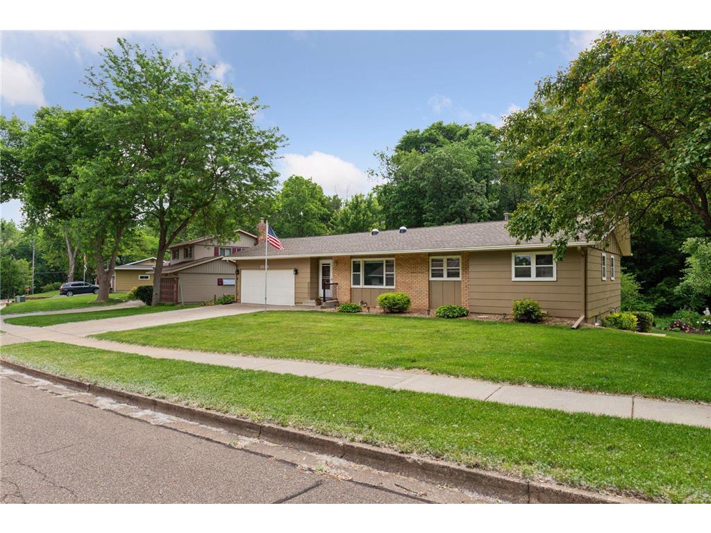 1535 Woodland Drive Red Wing MN 55066 6720516 image1