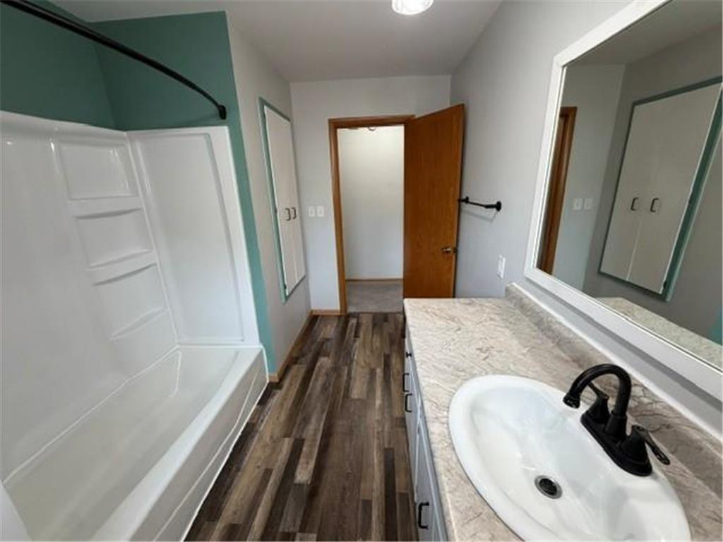 1536 10th Avenue N Moorhead MN 56560 7089880 image21