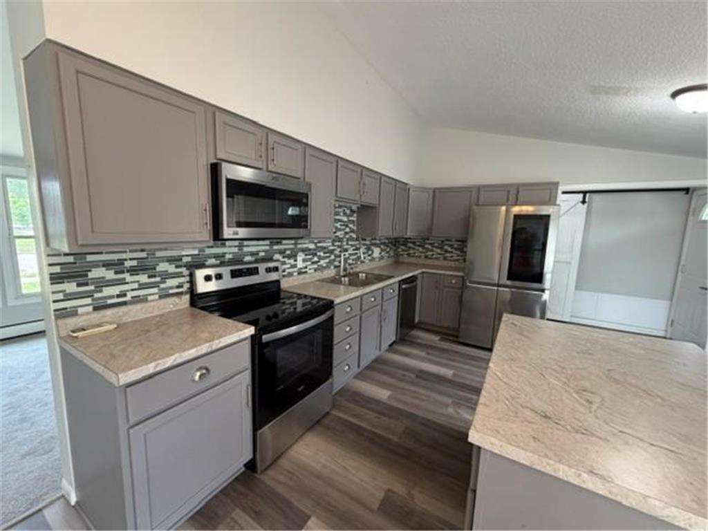 1536 10th Avenue N Moorhead MN 56560 7089880 image8