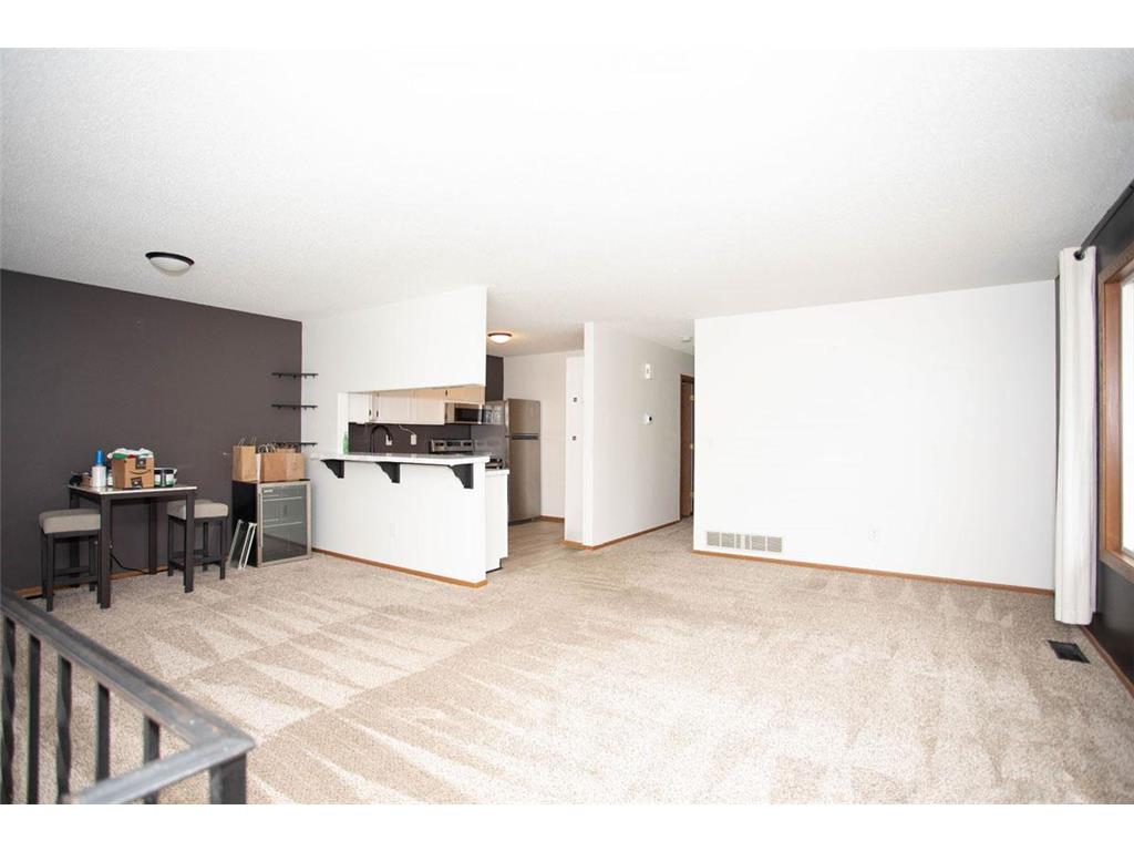 1536 Helmo Avenue N Oakdale MN 55128 6695624 image1