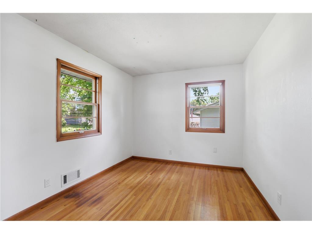 1536 Selby Avenue Saint Paul Park MN 55071 7045481 image14