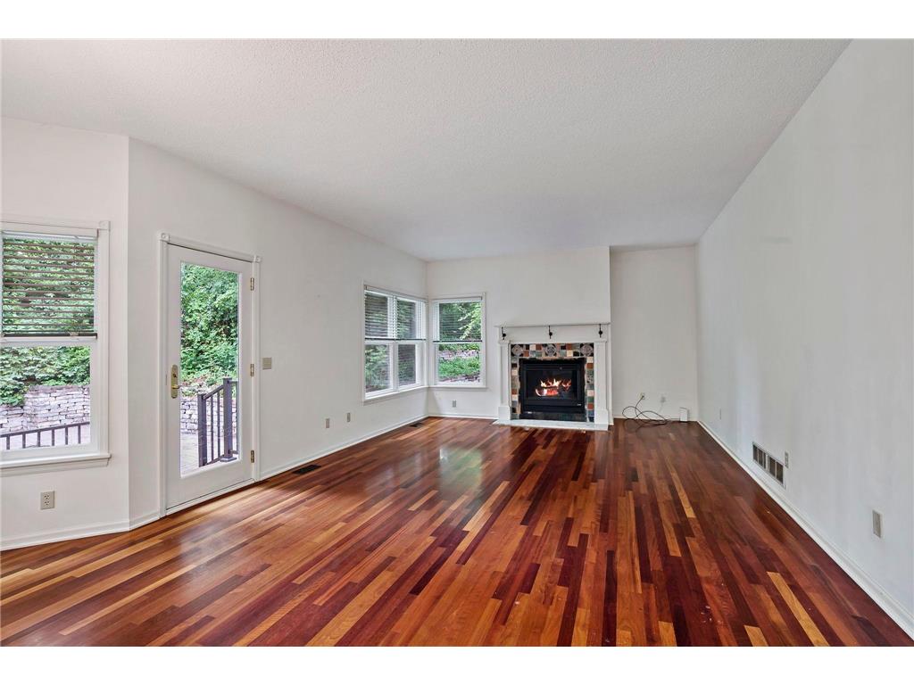 1536 Shannon Drive Woodbury MN 55125 7081011 image18