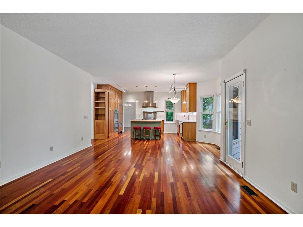 1536 Shannon Drive Woodbury MN 55125 7081011 image20