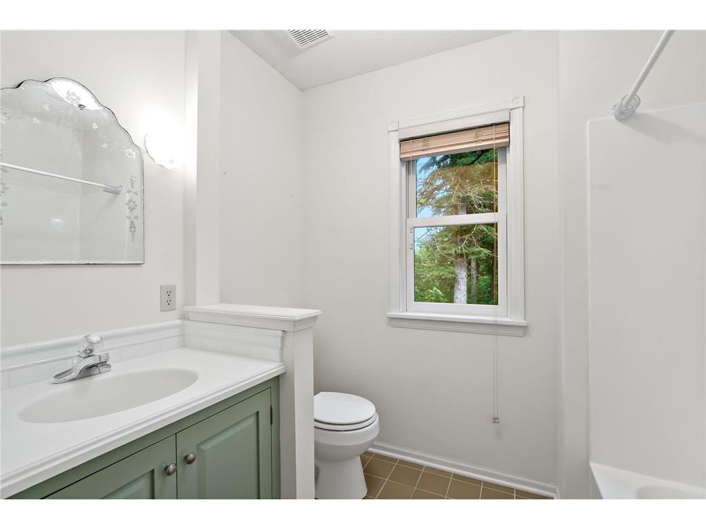 1536 Shannon Drive Woodbury MN 55125 7081011 image45