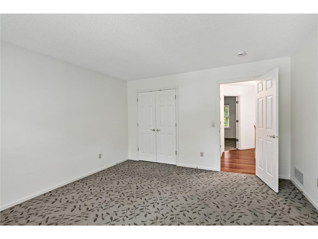 1536 Shannon Drive Woodbury MN 55125 7081011 image49