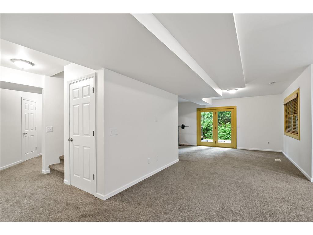 1536 Shannon Drive Woodbury MN 55125 7081011 image54