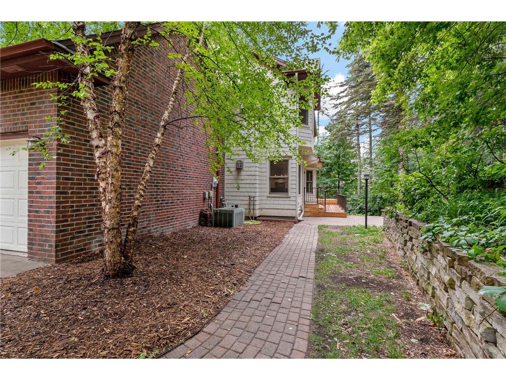 1536 Shannon Drive Woodbury MN 55125 7081011 image66