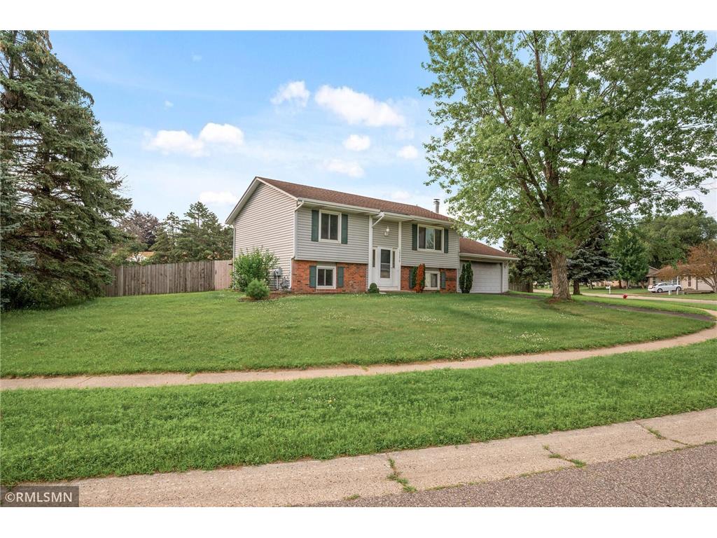 15370 Drexel Way Apple Valley MN 55124 6567738 image1