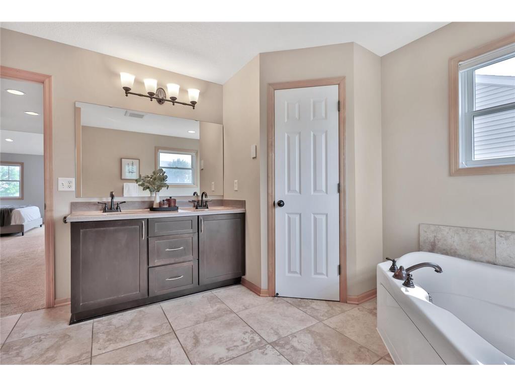 15376 Plumstone Drive Eden Prairie MN 55347 7101849 image23