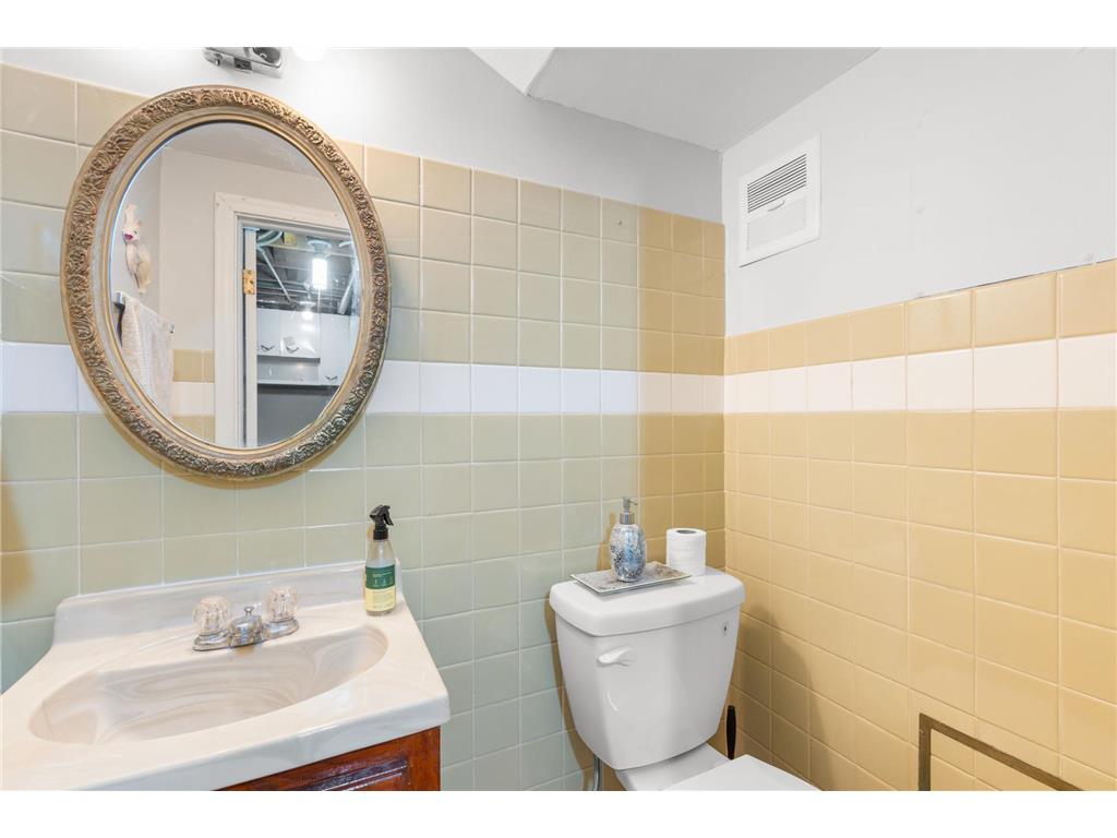 1538 Birmingham Street Saint Paul MN 55106 7069382 image10