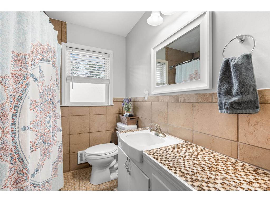 1538 Birmingham Street Saint Paul MN 55106 7069382 image15