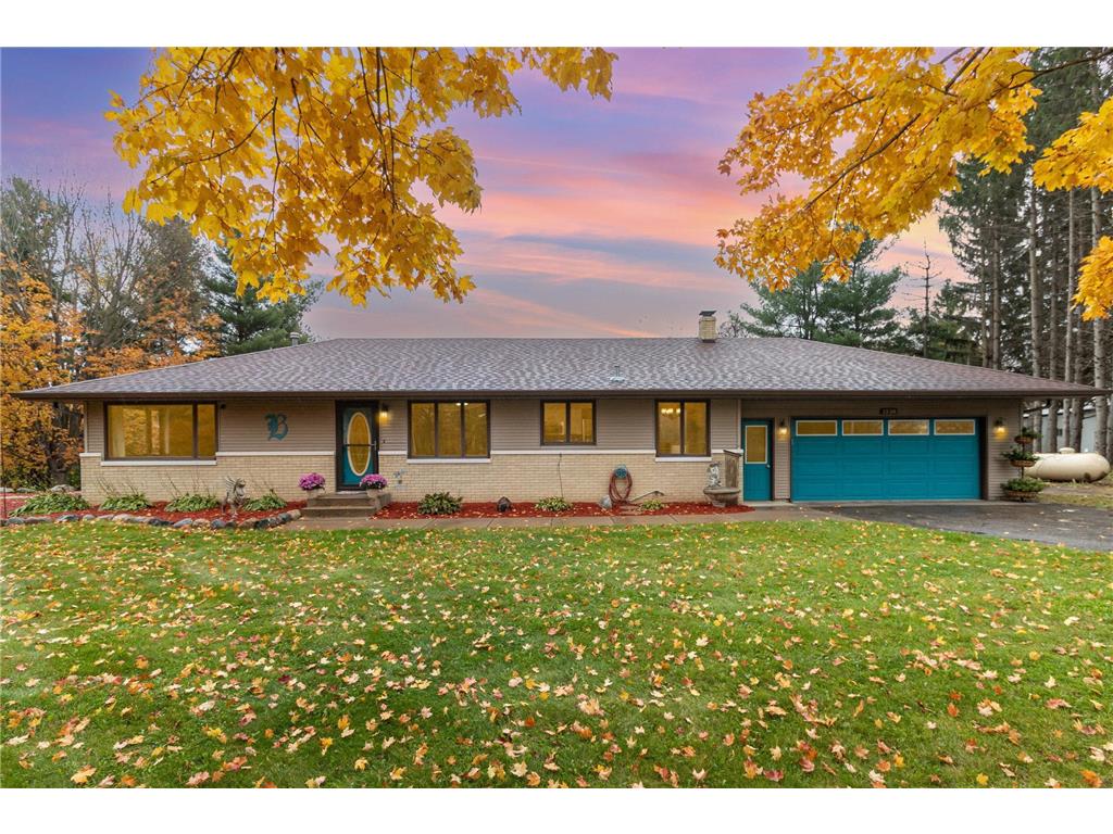 1538 N Maple Street Ellsworth WI 54011 6807599 image1