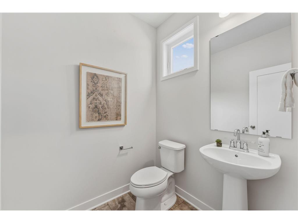 1539 Creekwood Dr New Richmond WI 54017 7013566 image16