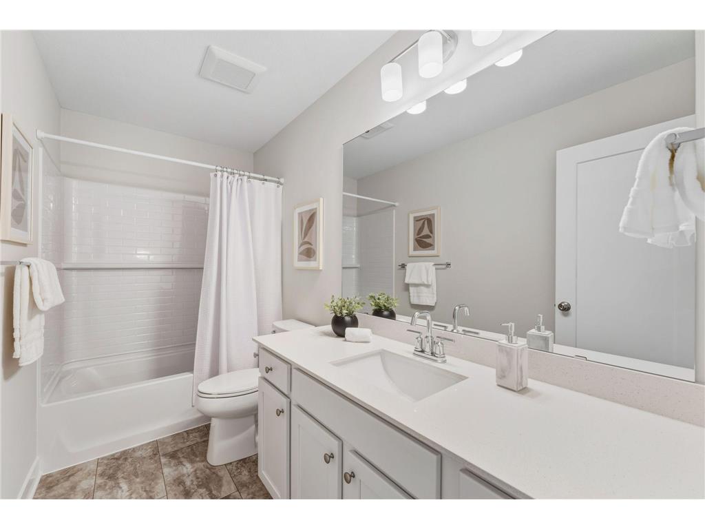 1539 Creekwood Dr New Richmond WI 54017 7013566 image22