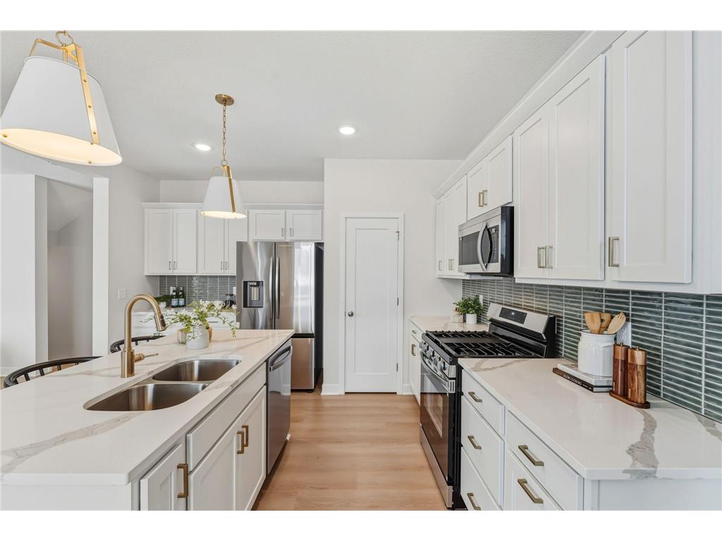 1539 Creekwood Dr New Richmond WI 54017 7013566 image7