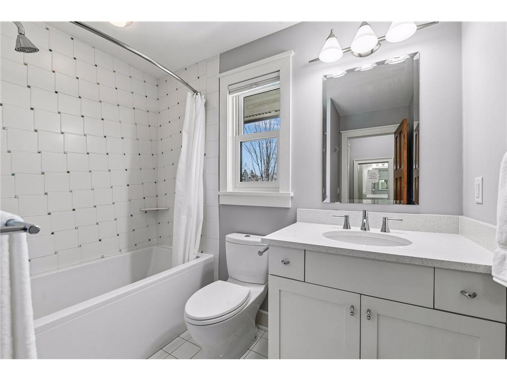 154 Babcock Lane Wayzata MN 55391 7057874 image47