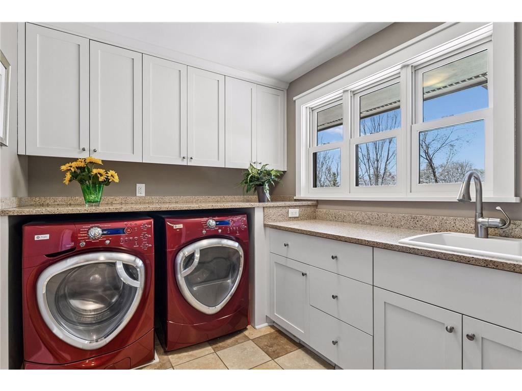154 Babcock Lane Wayzata MN 55391 7057874 image48