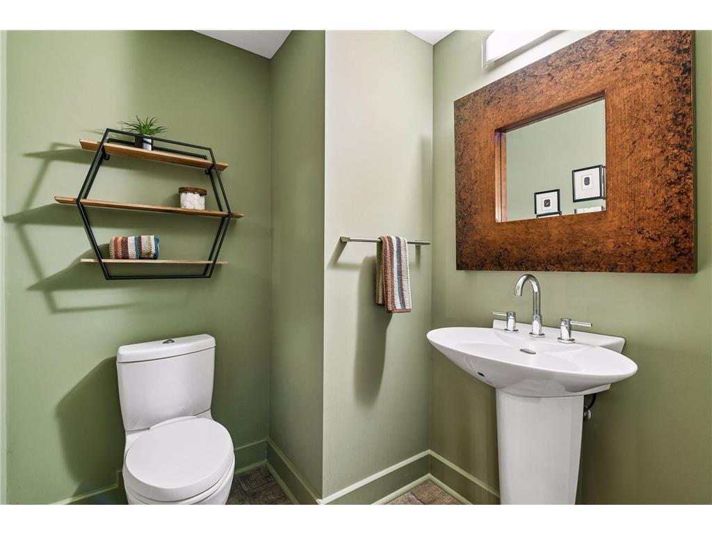 154 Babcock Lane Wayzata MN 55391 7057874 image53