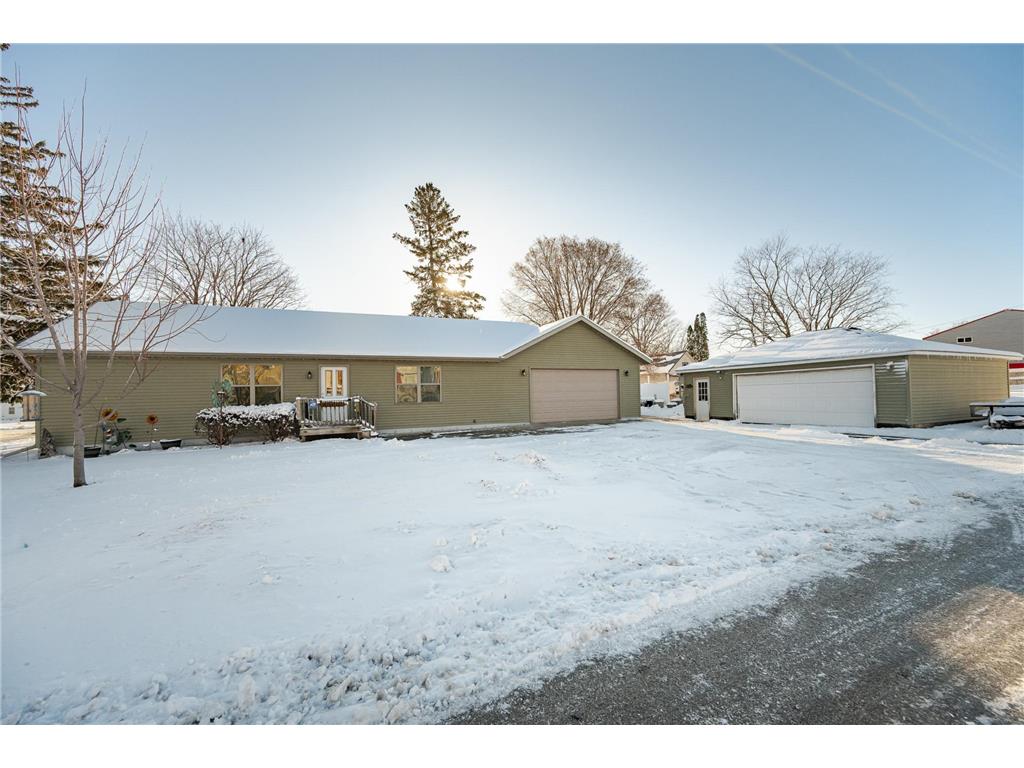 154 E 5th St Saint Charles MN 55972 6688232 image1