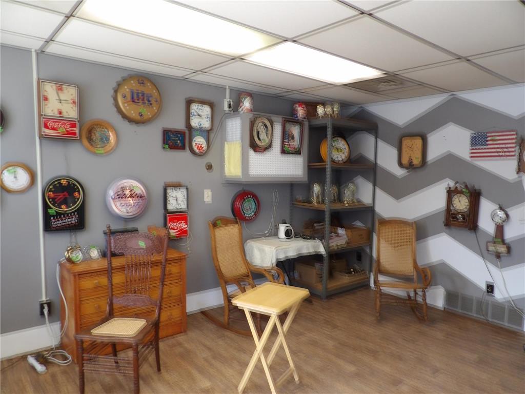 154 N Broadway Alden MN 56009 7041866 image4